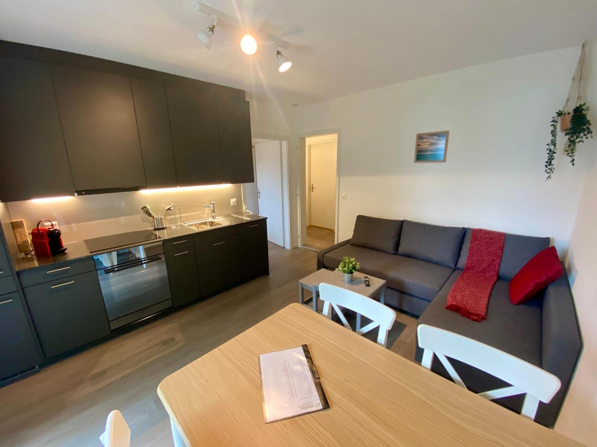 Beautiful Flat With Nice Lake And Mountain Views Вегис Екстериор снимка